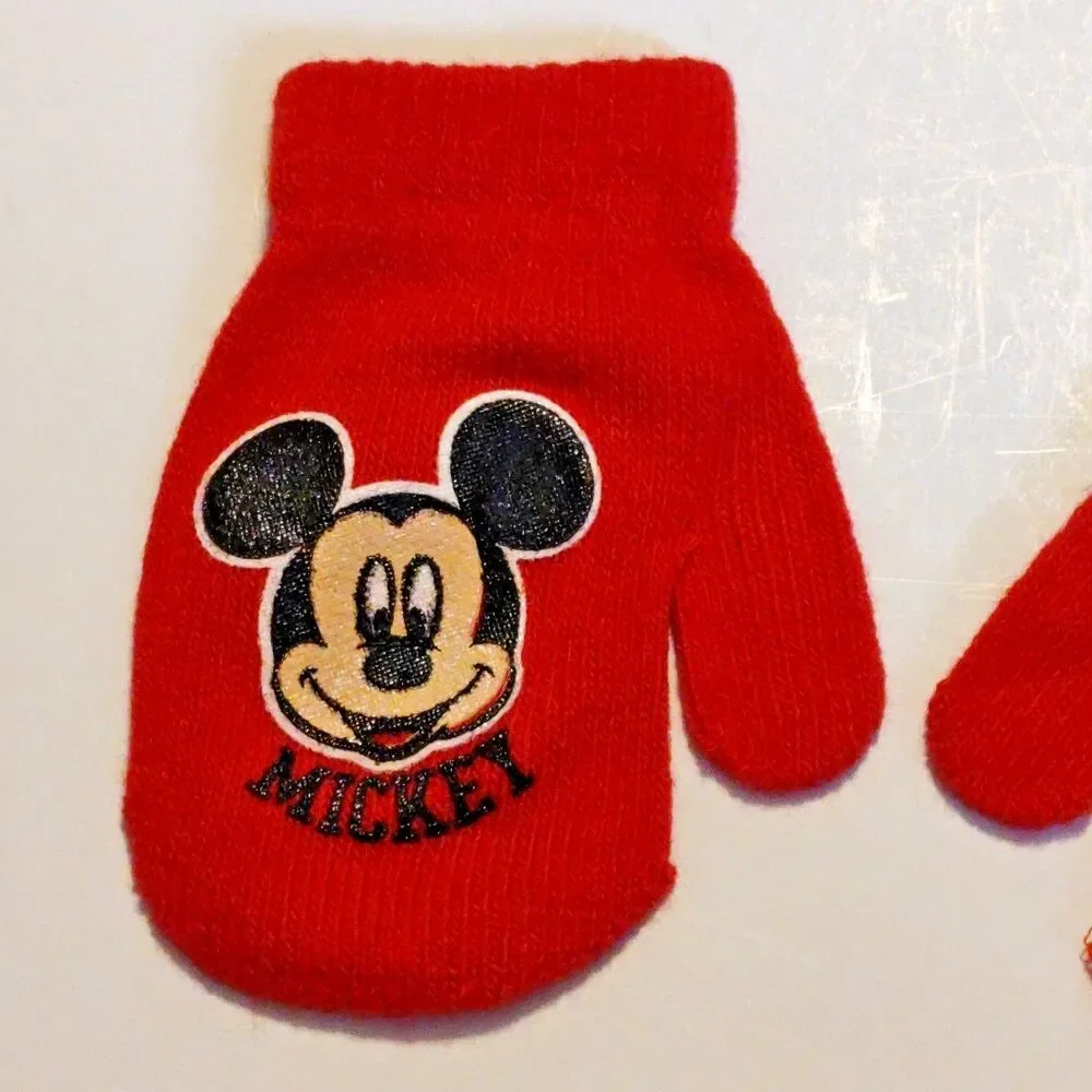 Disney Mickey Mouse Red Knit Toddler Mittens Warm Winter Cold Weather Textured